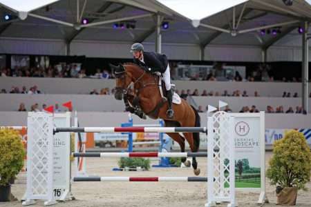Frank Schuttert finishte in 2019 met Jos Lansinks paard First Lady G als derde in de Grote Prijs van Outdoor Gelderland. Foto Wendy Scholten