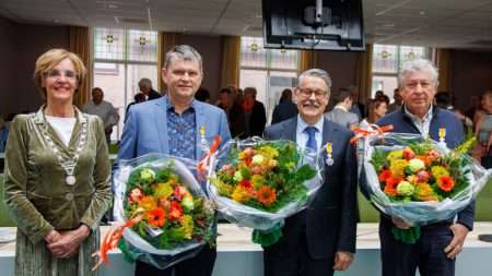 Drie Koninklijke Onderscheidingen in Oost Gelre 