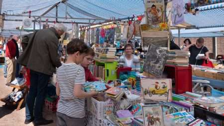 Tweede Paasdag Paasboekenmarkt rond de Koppelkerk