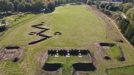 Loopgraven aangelegd op het Schootsveld