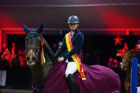 Emma Bocken enige Nederlandse die jeugd Grote Prijs wint op Jumping de Achterhoek