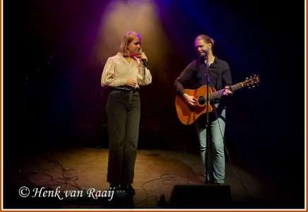 Marise den Bakker en Kevin Raayman, winnaars Gelderse Kleiroze 22. FOTO HENK VAN RAAIJ