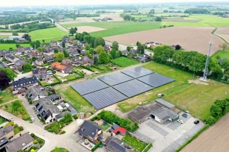 Luchtfoto Zonnepark Braamt (1)