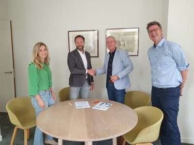 Foto SOK ondertekening 12 juli 2023 Regenboogbuurt LIV