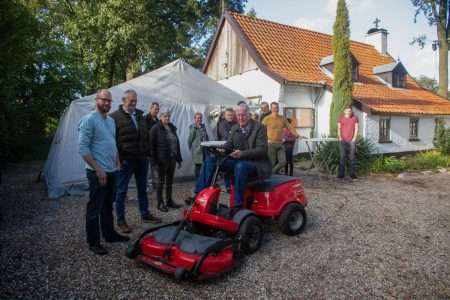 Scouting Groenlo verrast tijdens reünie