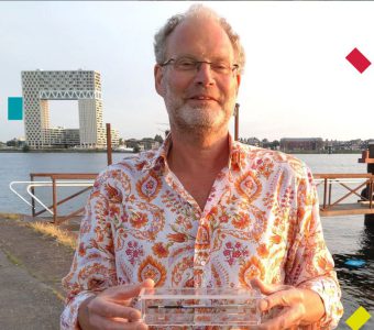 Zilveren Griffel winnaar Marco Kunst als gastspreker in Koppelkerk