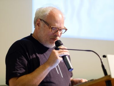 Nico Dijkshoorn te gast in vernieuwde bibliotheek Winterswijk