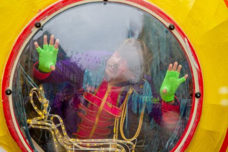 Carnavalsoptocht in Groenlo trekt massa’s feestvierders