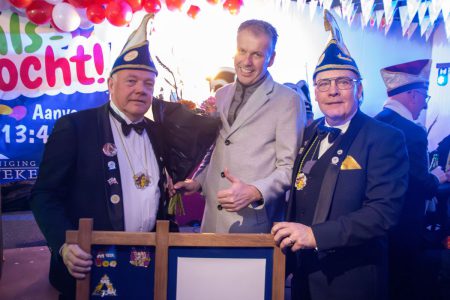 Carnavalsvereniging De Knunnekes opent nieuwe Residentie ‘t Veldhuys