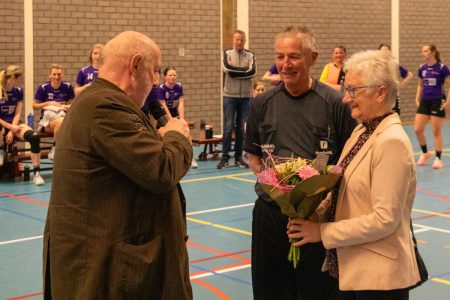 Gouden fluit voor bondsscheidsrechter Hans Udo