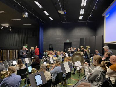 Jubileumjaar Muziekvereniging Volharding Start met Non-Stop Showconcert