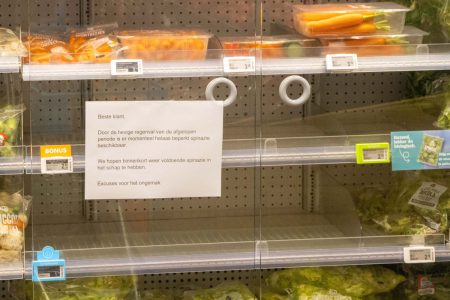 Spinazie op in de winkel