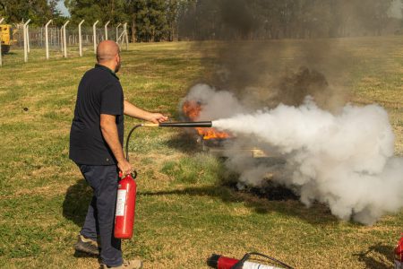 safety-training-6859229_1280 (1) (2)