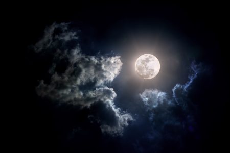 Volle-maan-Geldersch-Landschap-Kasteelen