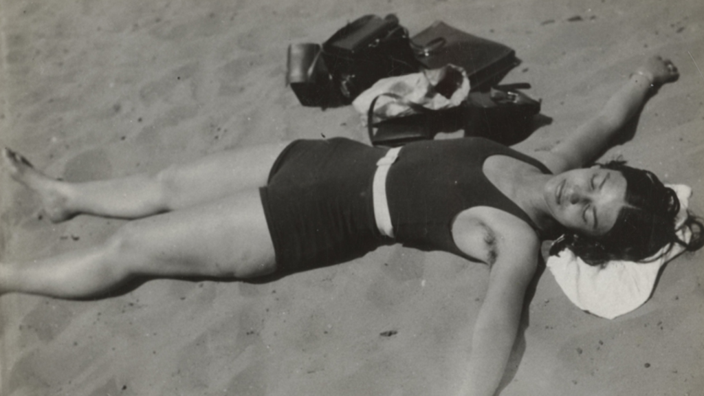 Pers 251126 - Kunstlezing Besnyö