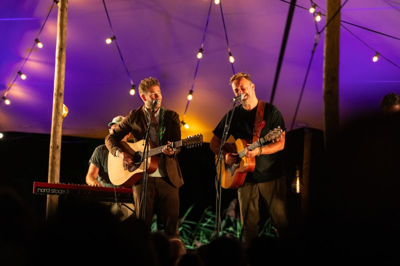 2057E8~1_copyright_kampvuurconcert