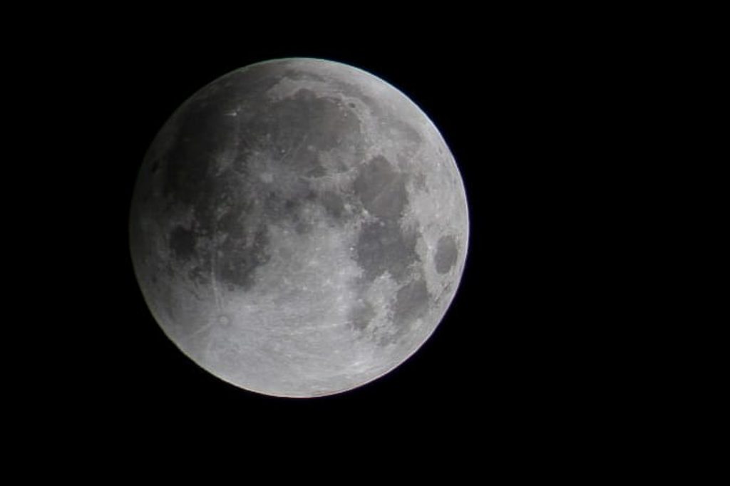 Maan-Copy001