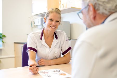 SKB Legt uit Artrose - Plastisch Chirurg Marielle Jippes