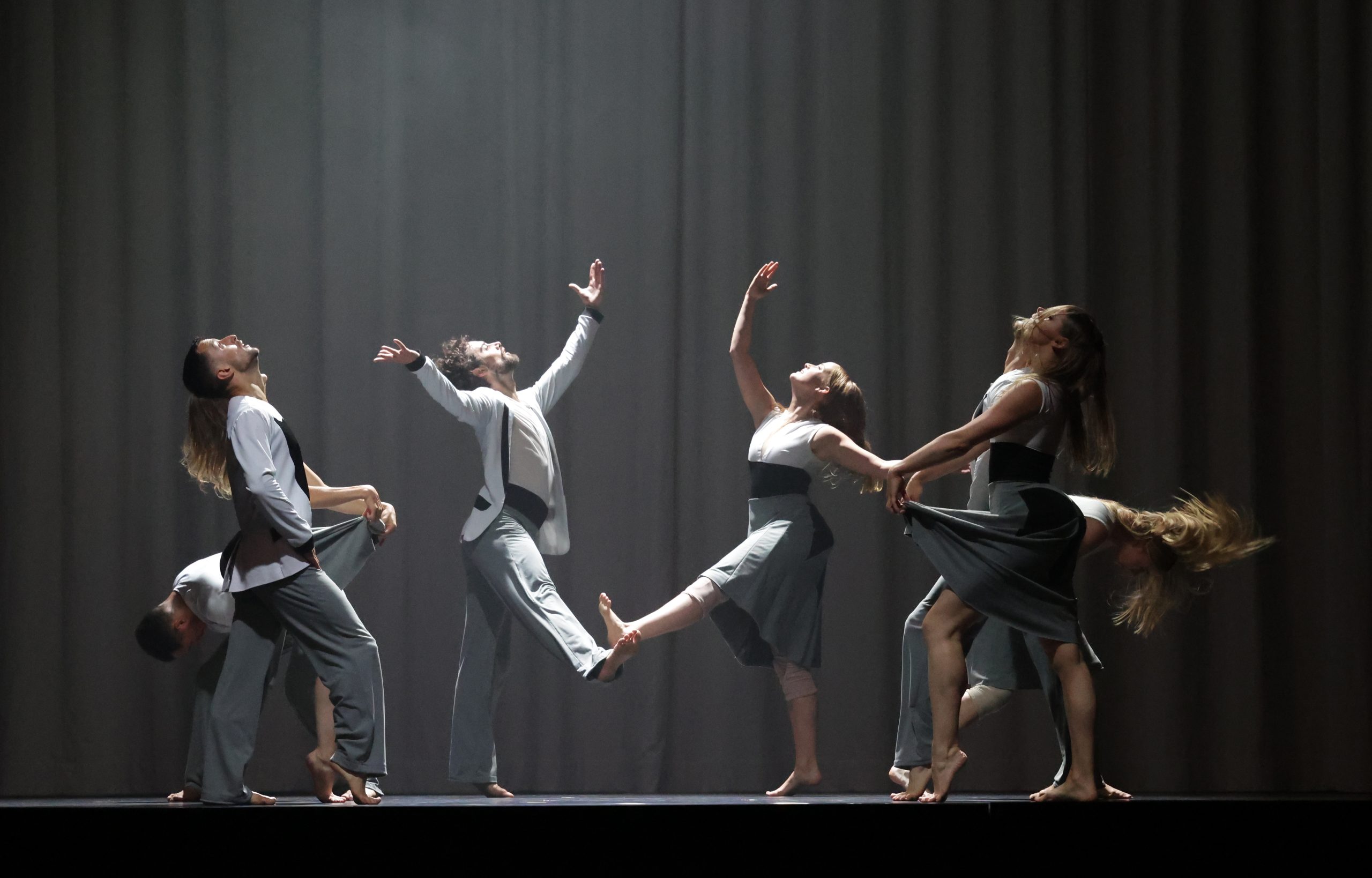 Introdans sluit seizoen af in Amphion Theater