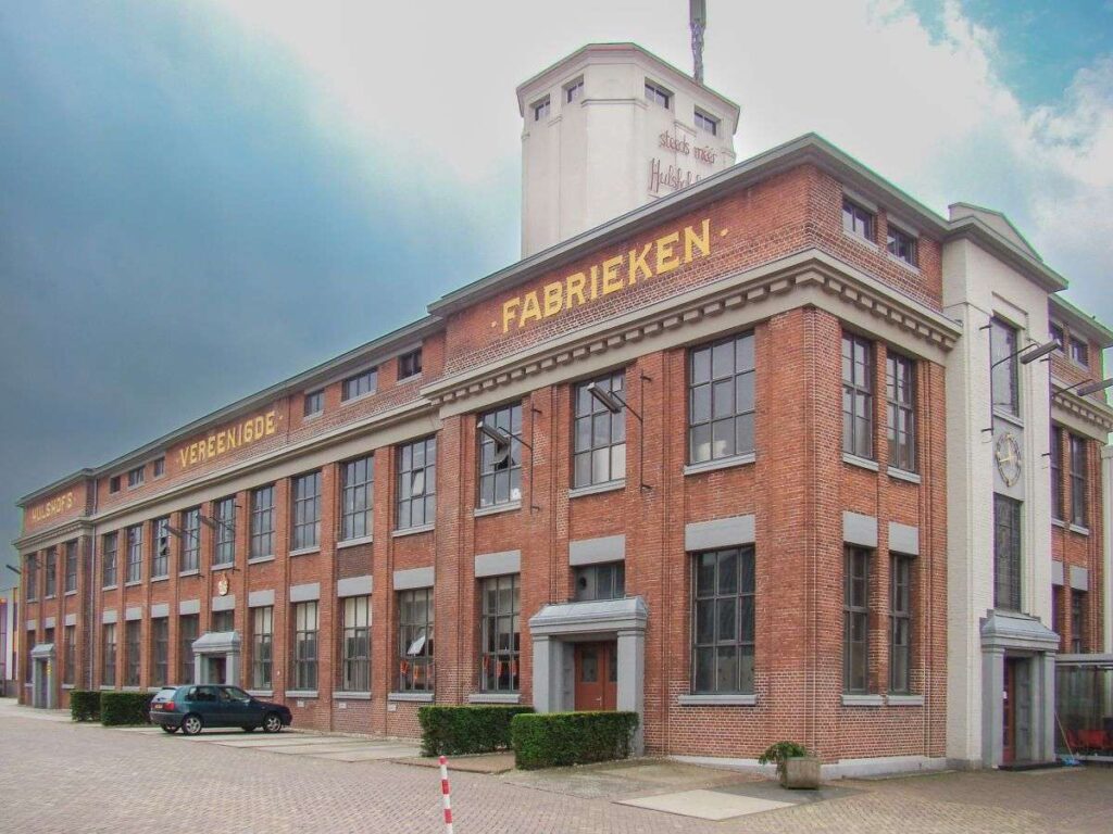 Gemeente onderzoekt bodemvervuiling op voormalig Vitelco-terrein verder