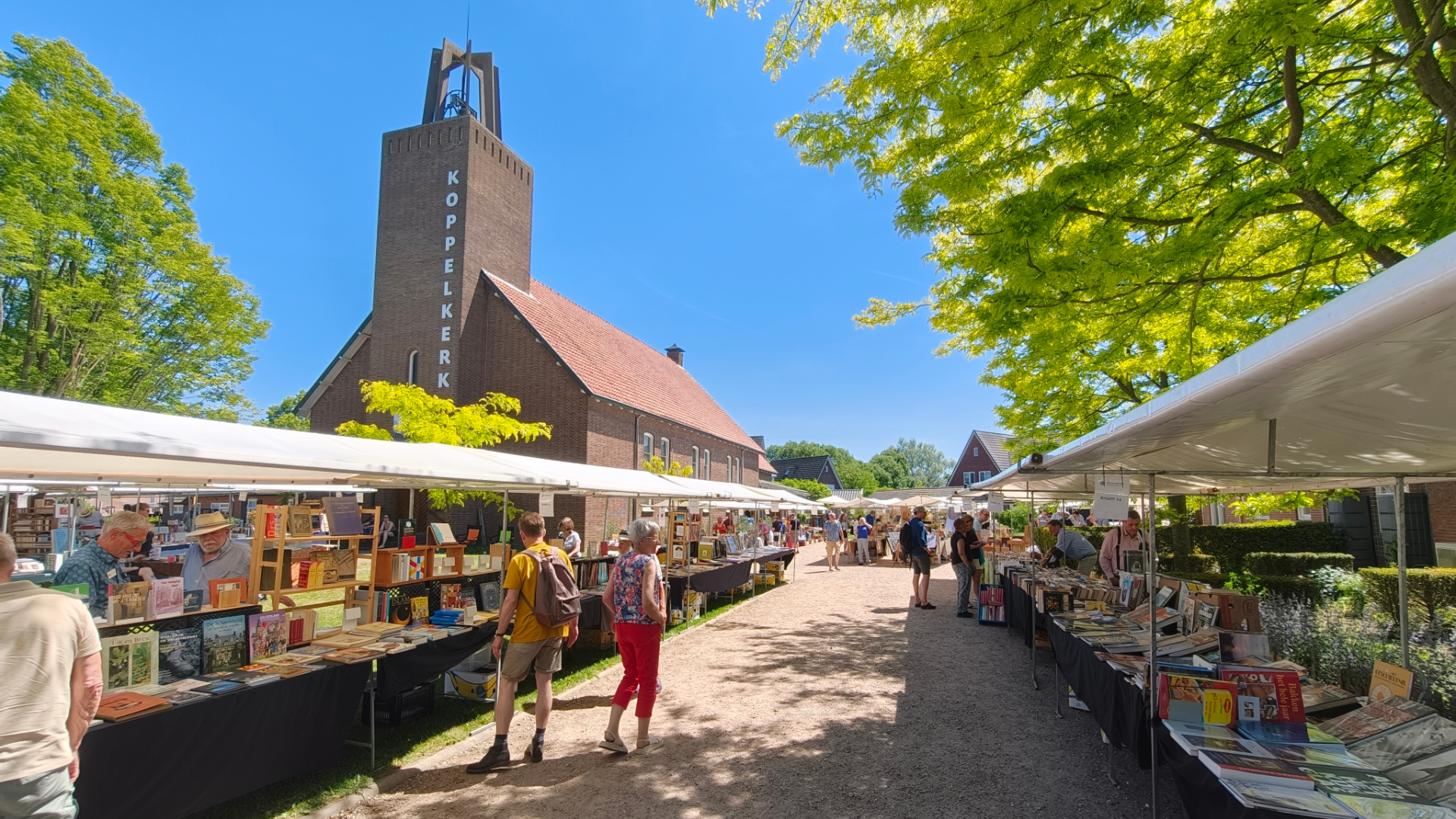 Internationale Zomerboekenmarkt strijkt neer bij de Koppelkerk in Bredevoort