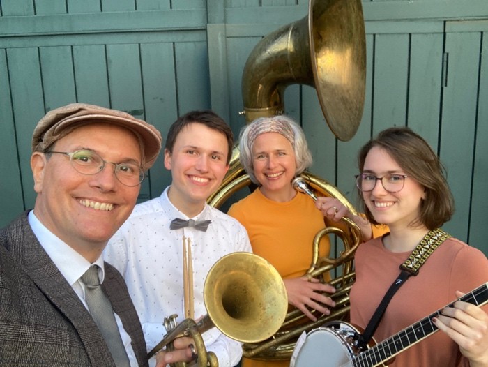 260821 Gloerich Family Band