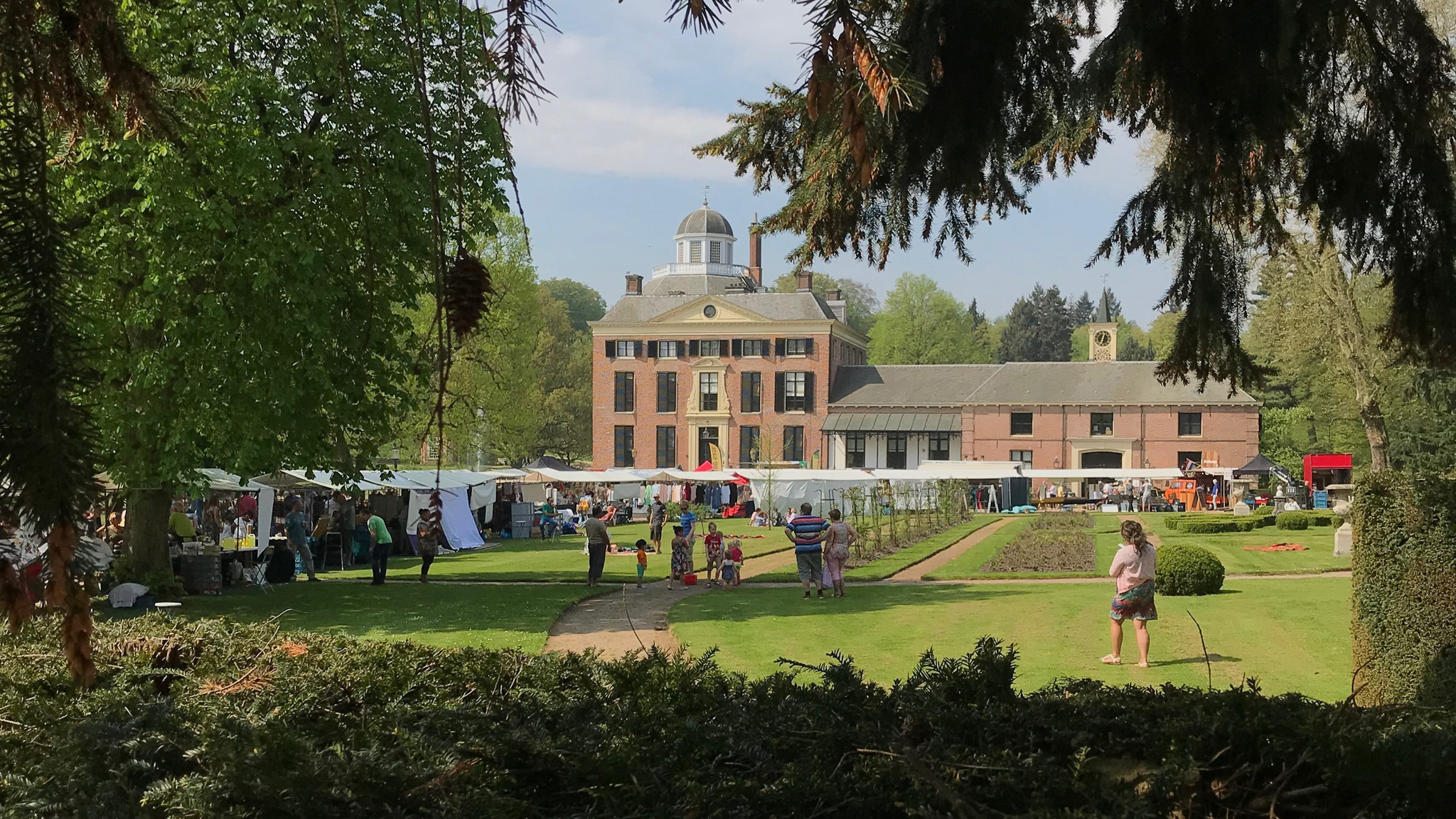 ZomerFair op landgoed Rosendael met markt en kasteelbezoek
