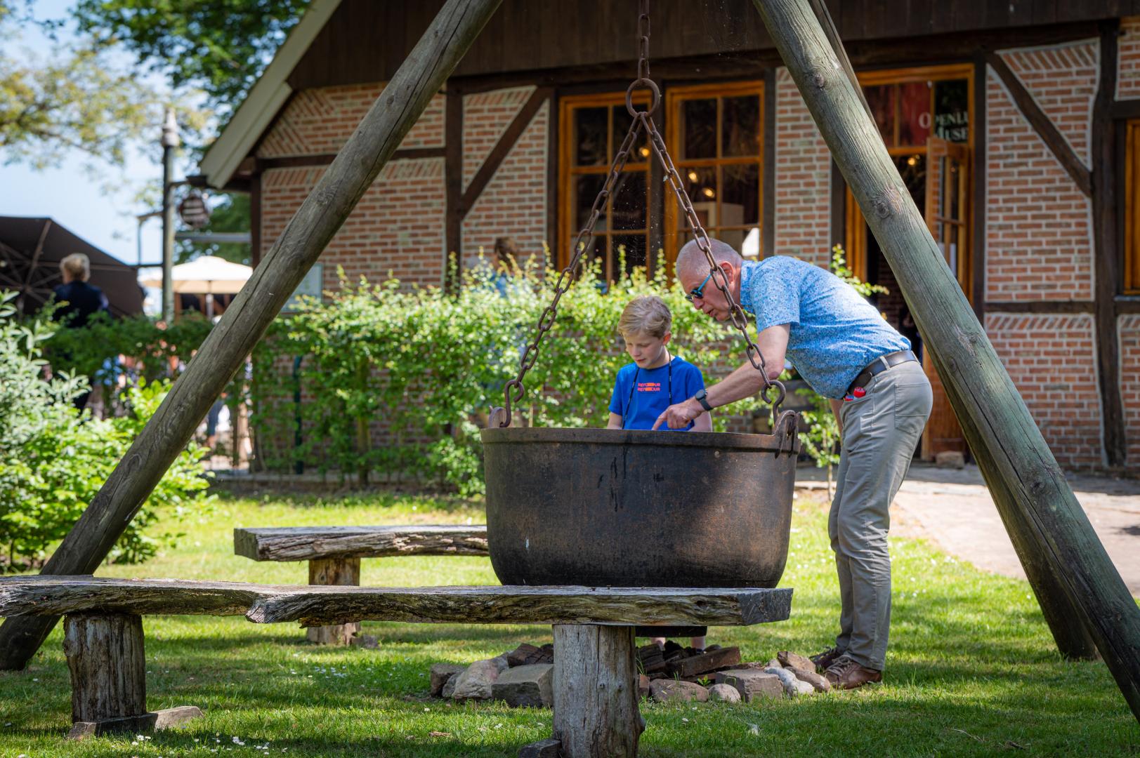 Ambachtsdagen in Achterhoeks Openluchtmuseum laten oude technieken zien