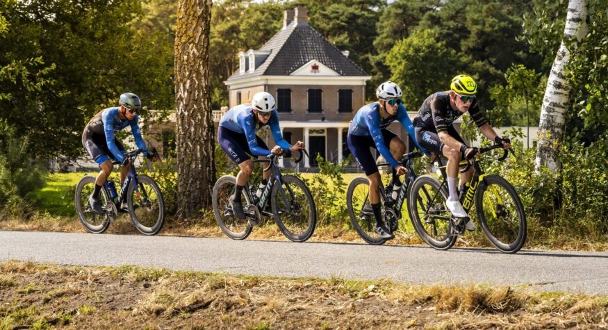23 wielerploegen starten in Ronde van de Achterhoek in Ulft